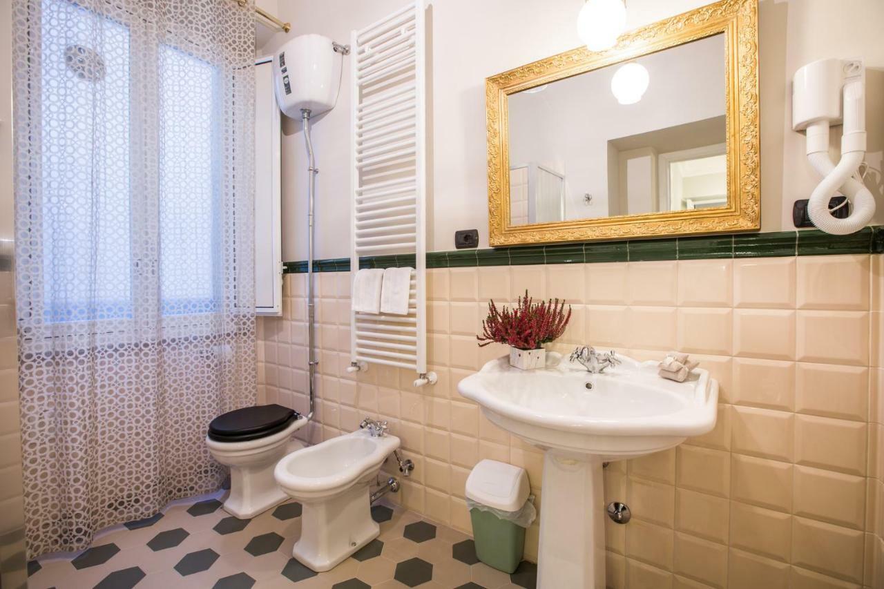 Art Nouveau Roma Colosseo Suites 외부 사진